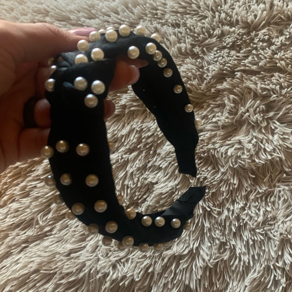 New black pearls headband - Picture 2 of 4